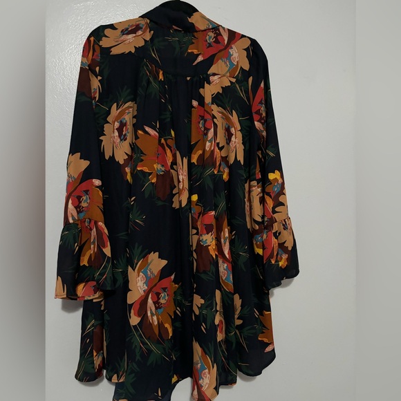 Dress - Picture 7 of 8